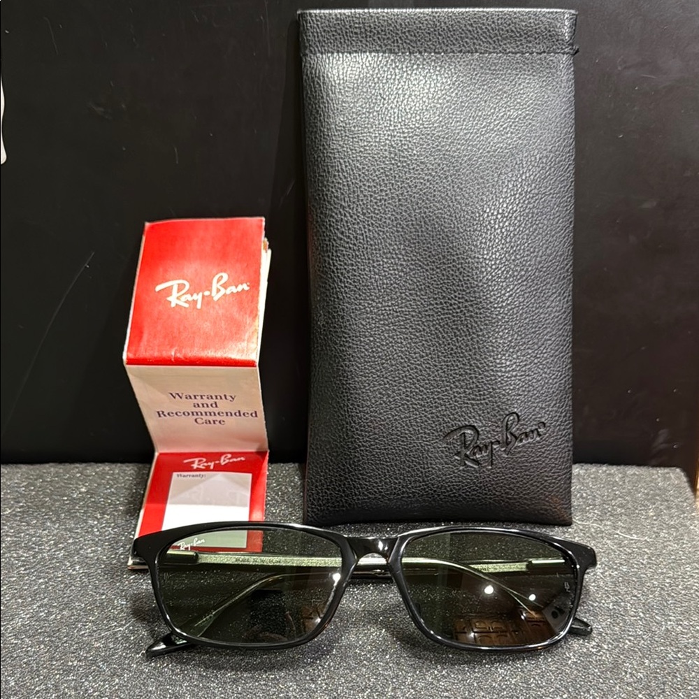 Ray-Ban Black Glasses Sleek Design Premium Quality